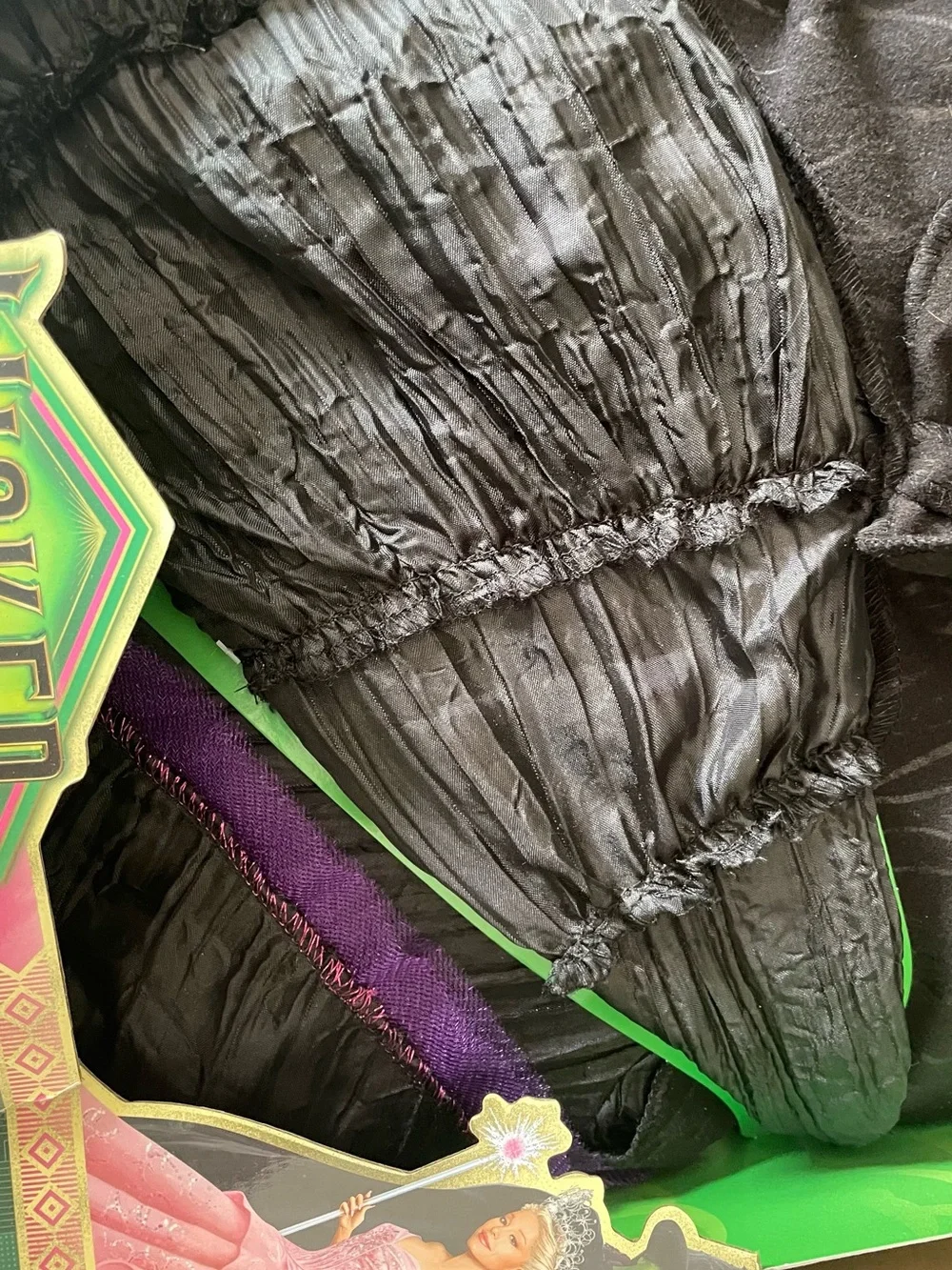 NIB Wicked Movie Deluxe Elphaba Costume Dress Up Set Size 4-6X Kids